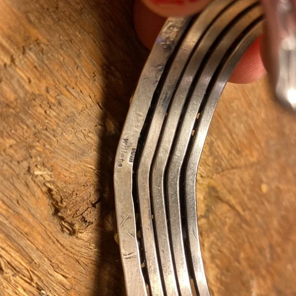 NAVAJO CUFF BRACELET by Tom Willeto, signed, sterling silver and turquoise - Picture 11 of 17